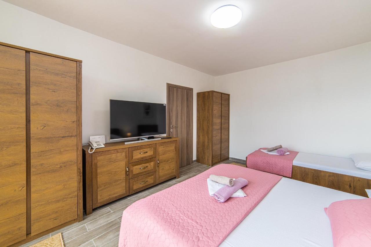Apartment Sunrise Ploce Ploce  Bagian luar foto